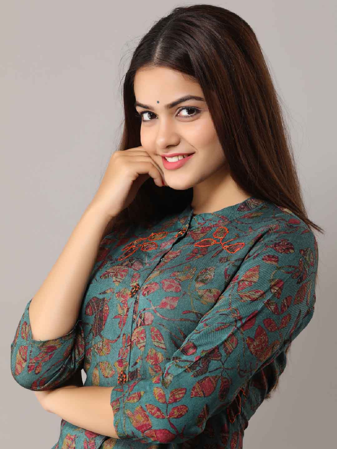 Rayon Straight Women's Kurta with Palazzo