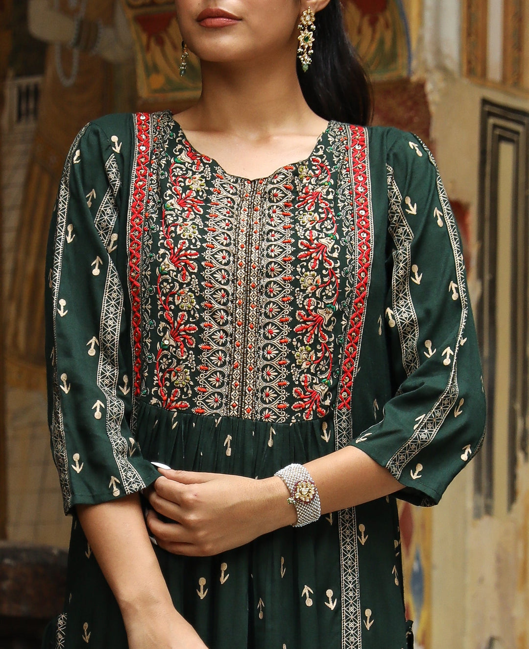 Mehndi Green Embellished Kurta