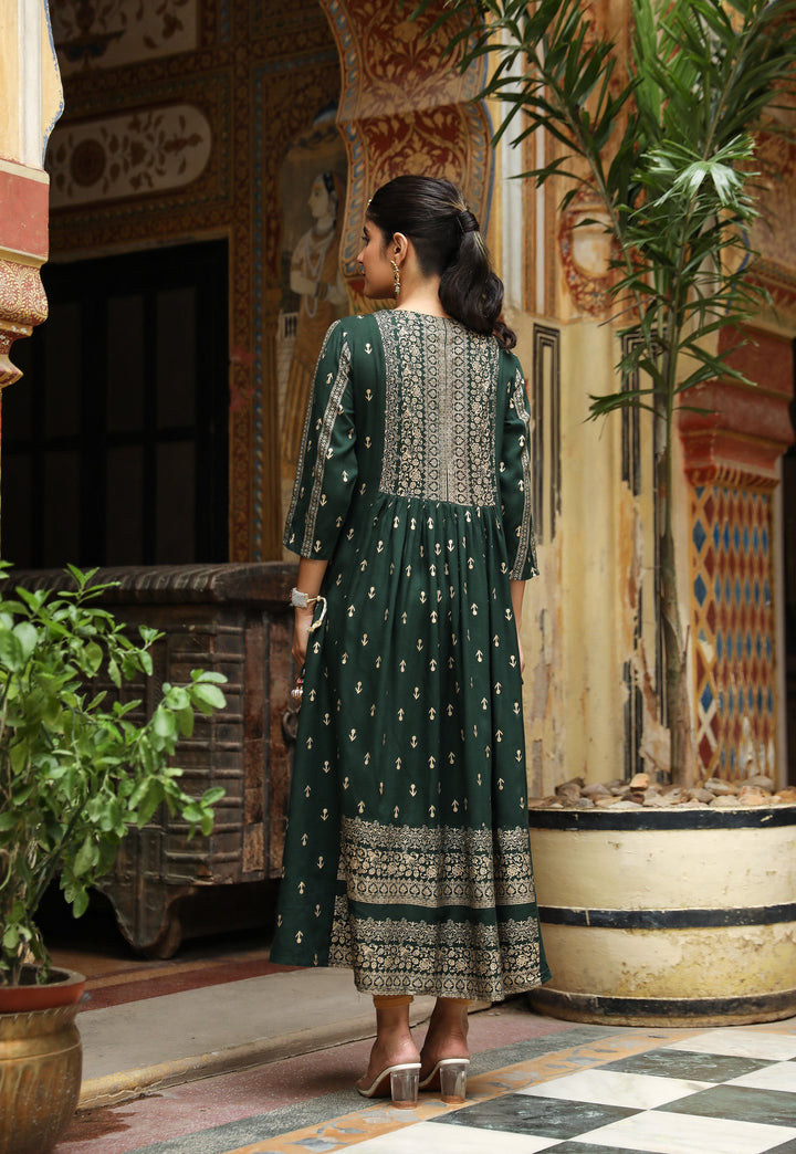 Mehndi Green Embellished Kurta