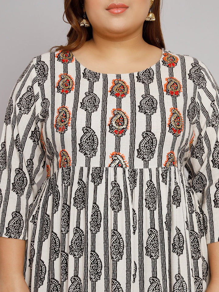 Women's White Rayon Straight Kurta