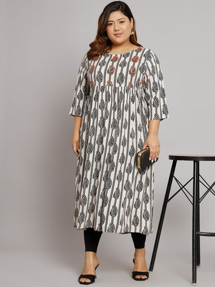 Women's White Rayon Straight Kurta