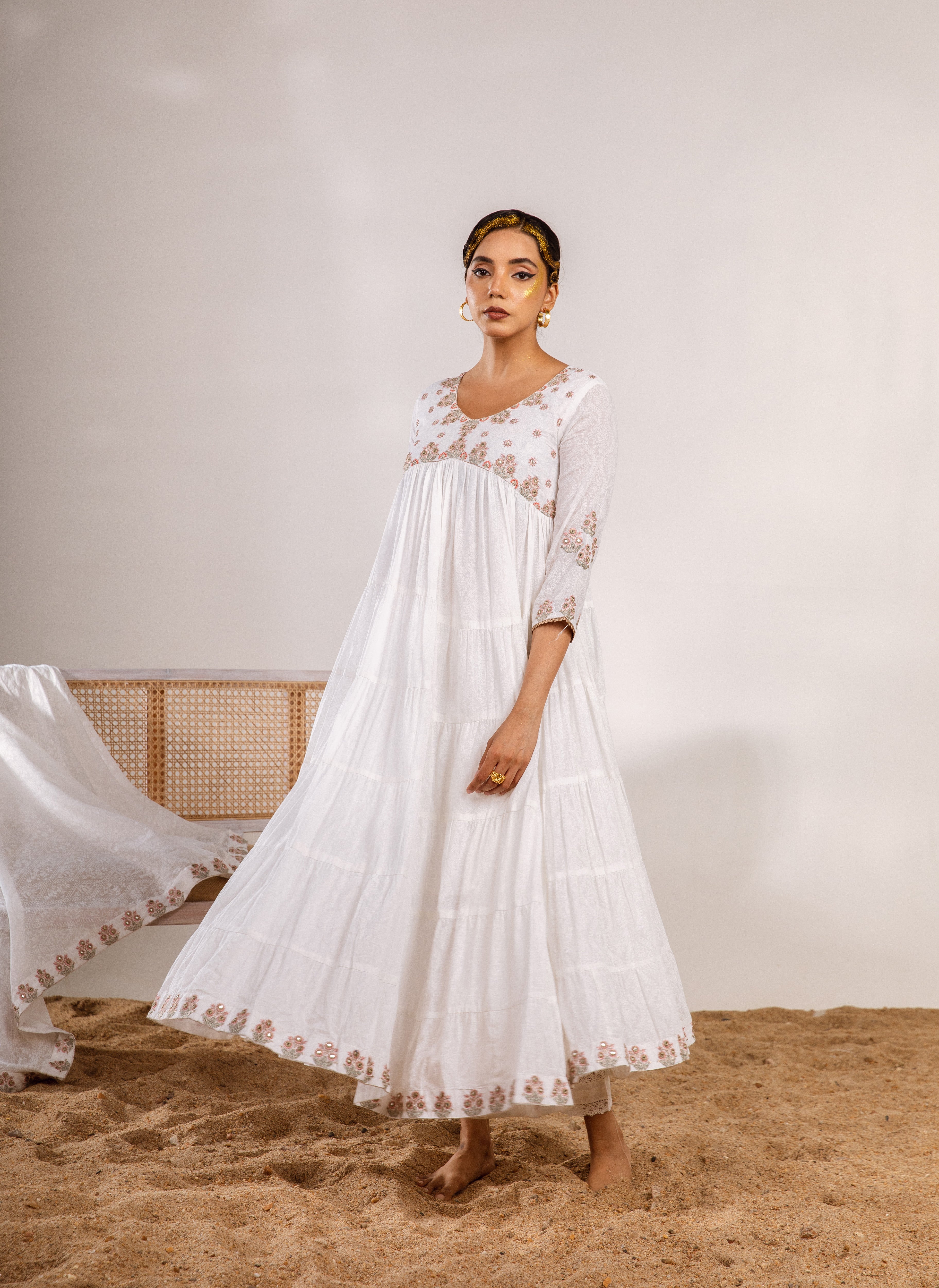 White Ball Gown Lace Wedding Dress with Cap Sleeves | NICO – ieie