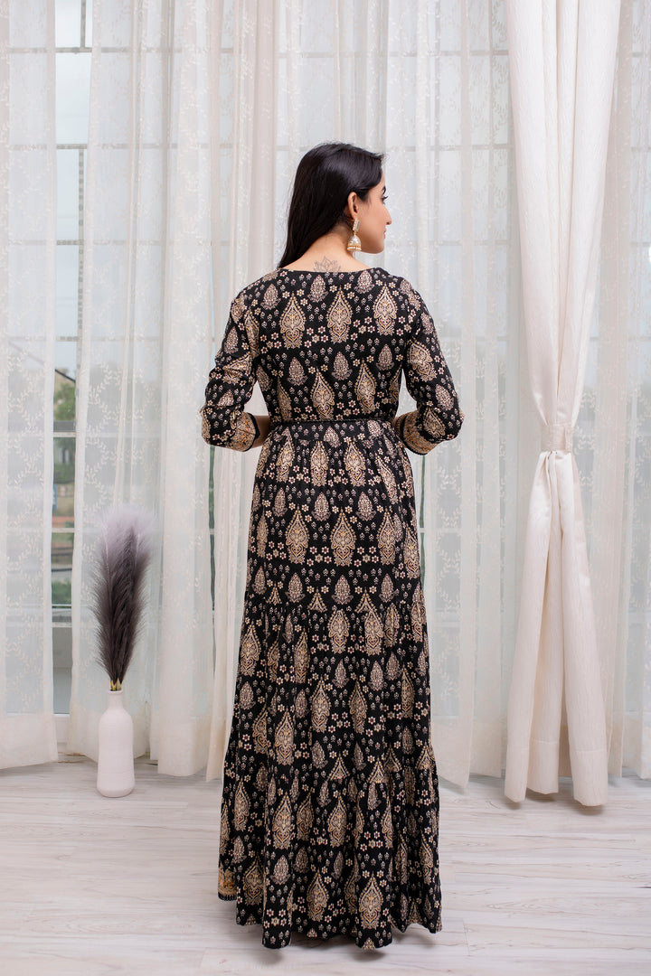 Women's Rayon Black Traditional/Foil Print Anarkali Gown