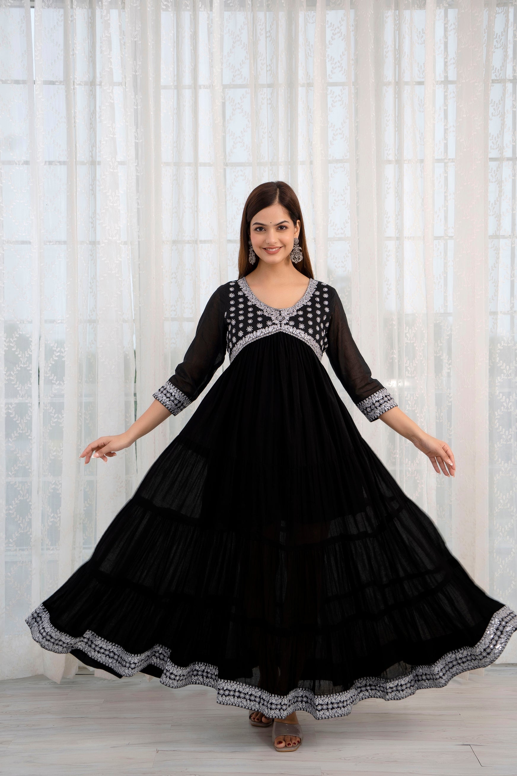 Shop Black Georgette Sequins Embroidery Anarkali Gown Party Wear Online at  Best Price | Cbazaar