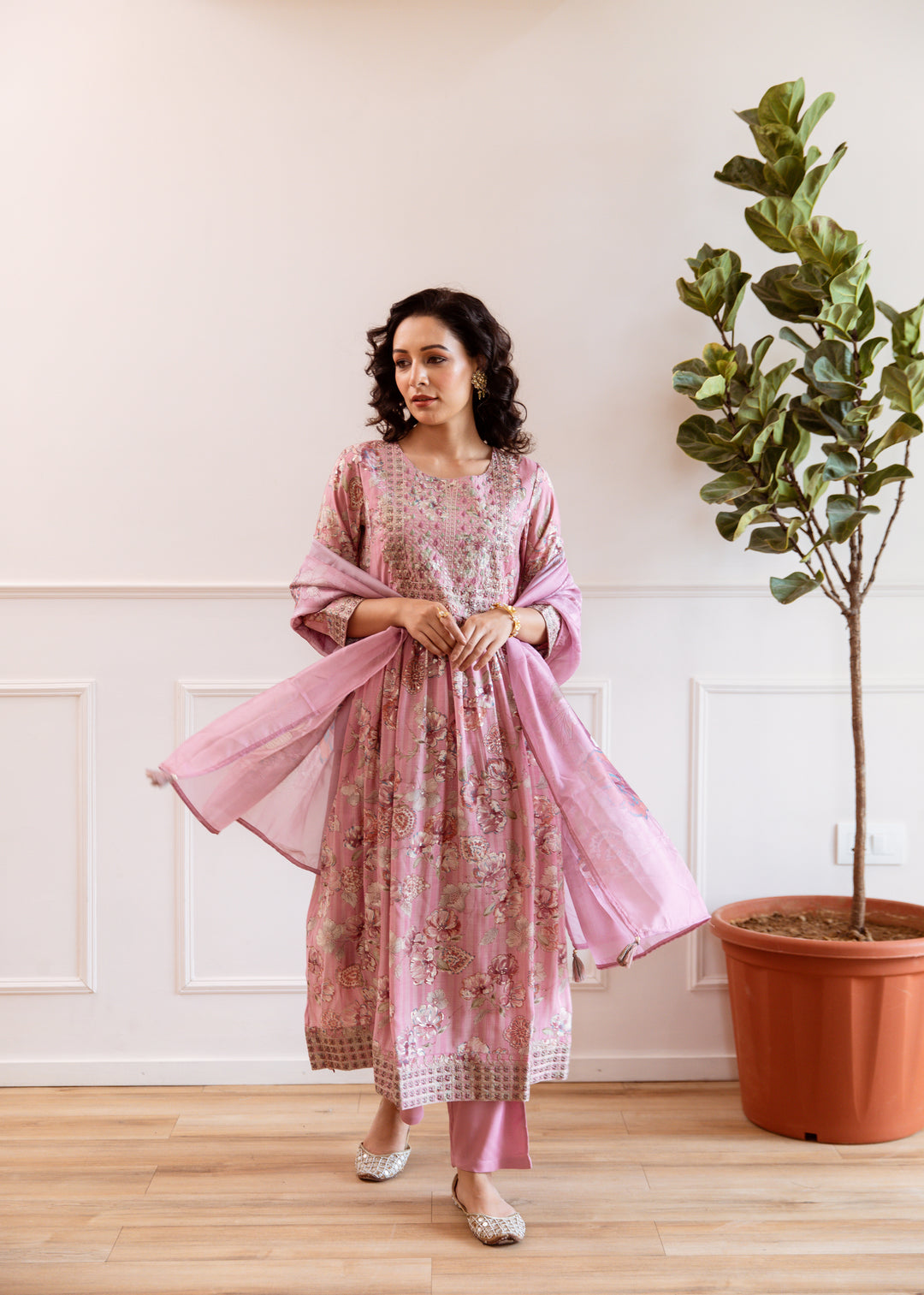 Women's Peach Maslin Kurta, Pant & Dupatta Set