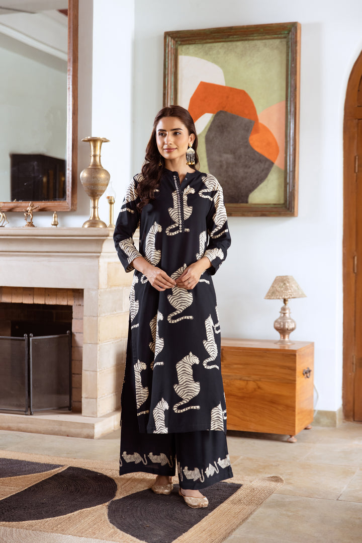 Women's Navy Blue German Rayon Kurta Palazzo Set