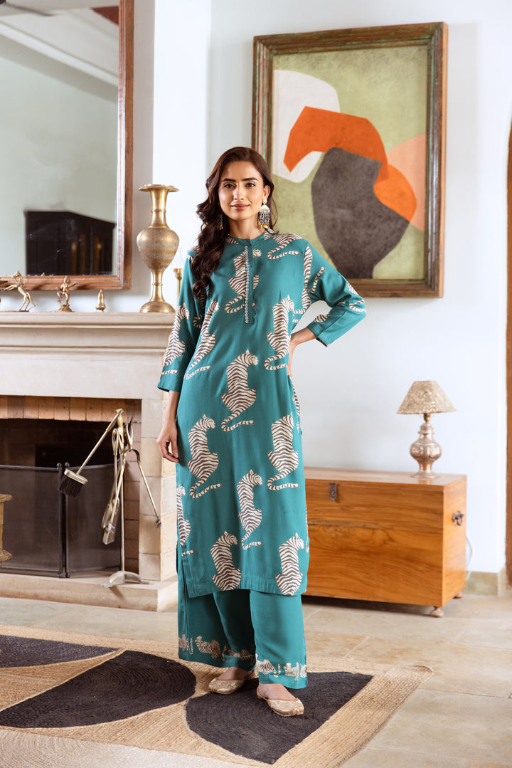 Women's Green German Rayon Kurta Palazzo Set