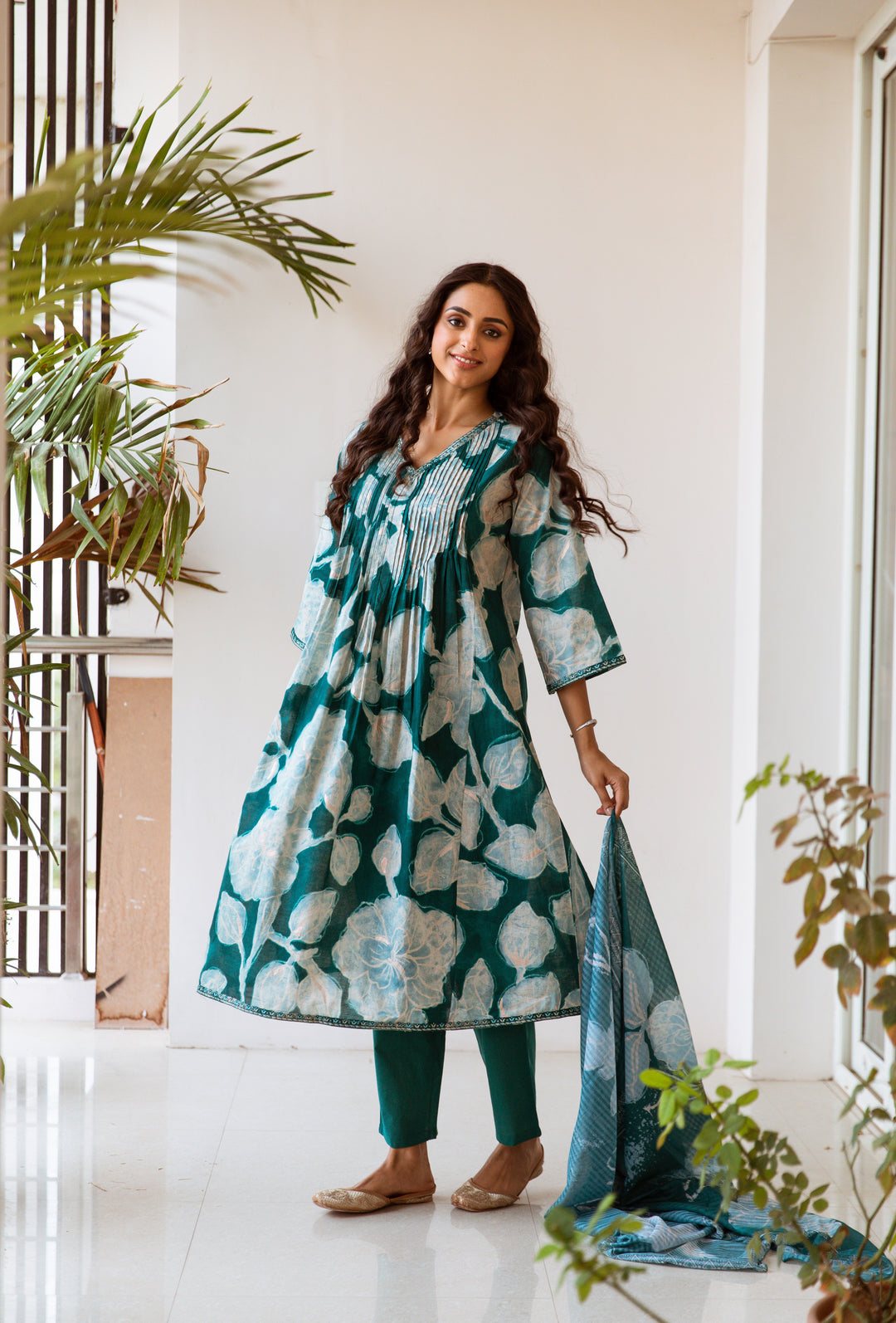 Women's Green Cotton Kurta Pant and Dupatta Set