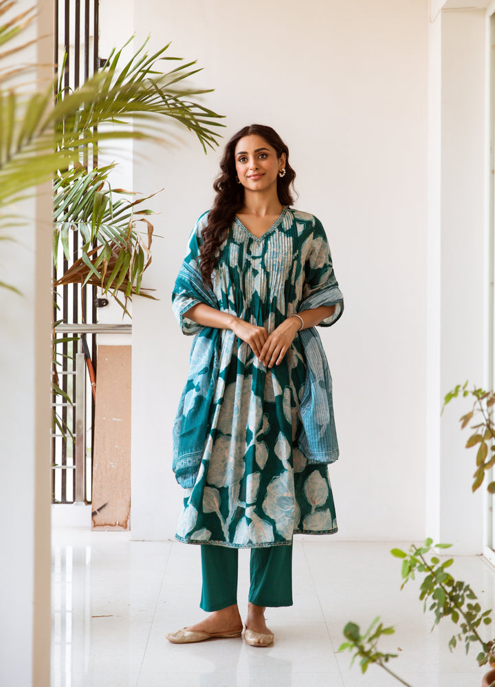 Women's Green Cotton Kurta Pant and Dupatta Set