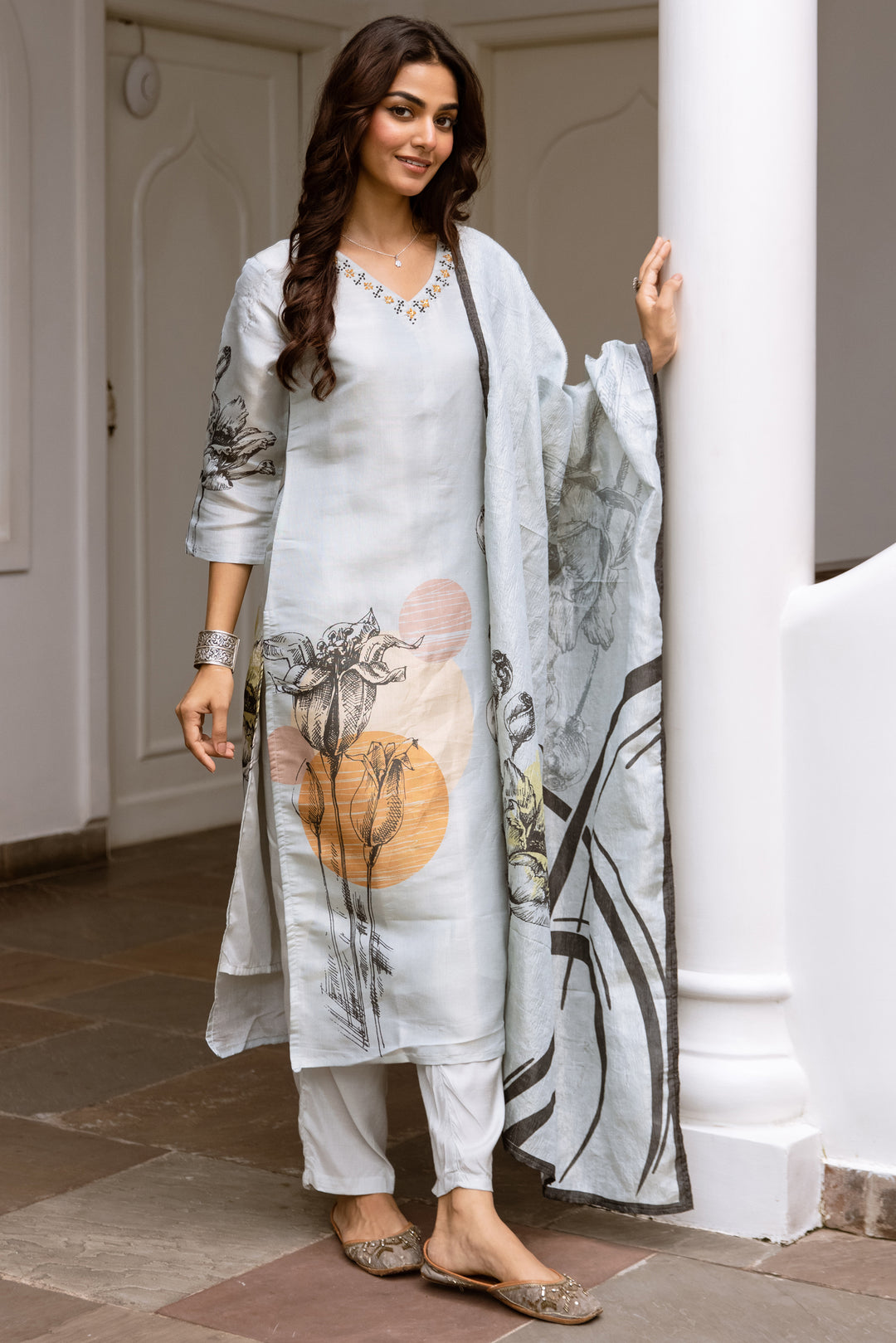 Women's Grey Tissue Silk Kurta Pant and Dupatta Set