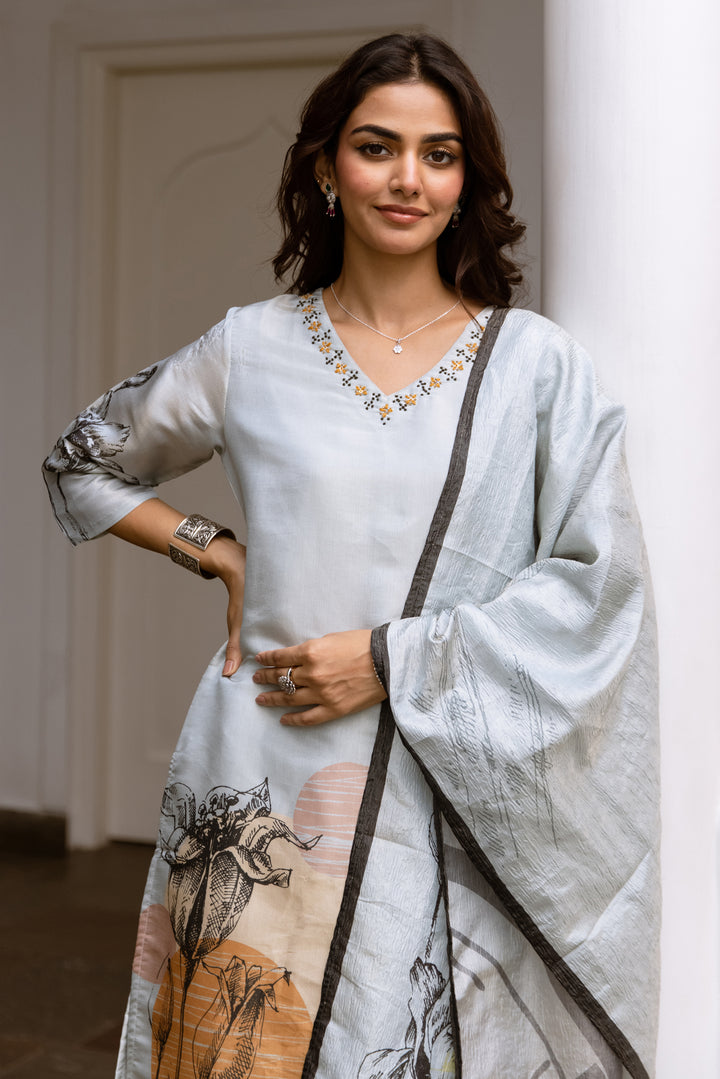 Women's Grey Tissue Silk Kurta Pant and Dupatta Set