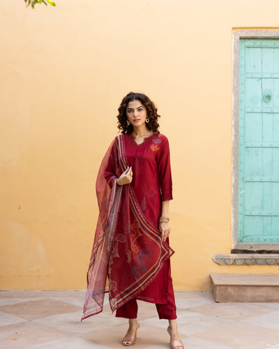 Maroon Viscose Muslin Kurta Pant and Dupatta Set