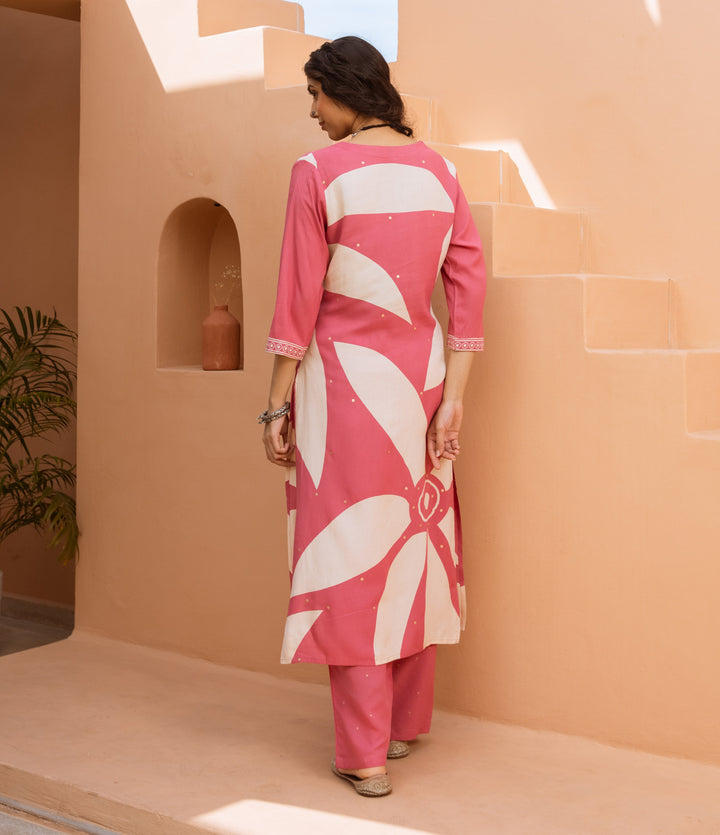 Nehamta Women's Pink German Rayon Kurta & Palazzo Set