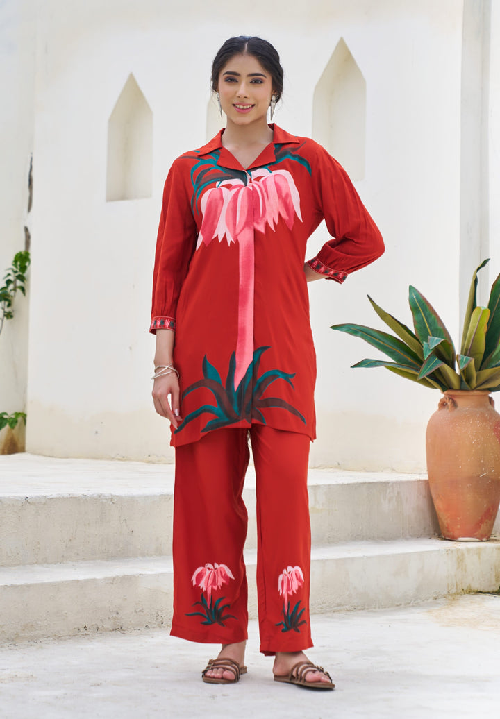 Nehamta Women's Rust Viscose Rayon Short Kurta With Pant