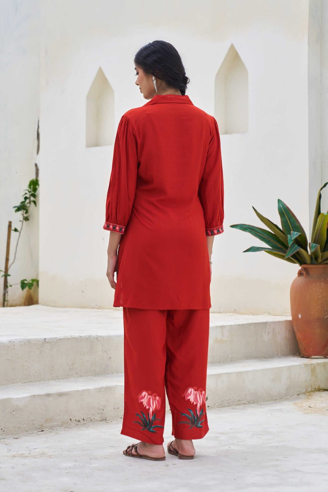 Nehamta Women's Rust Viscose Rayon Short Kurta With Pant