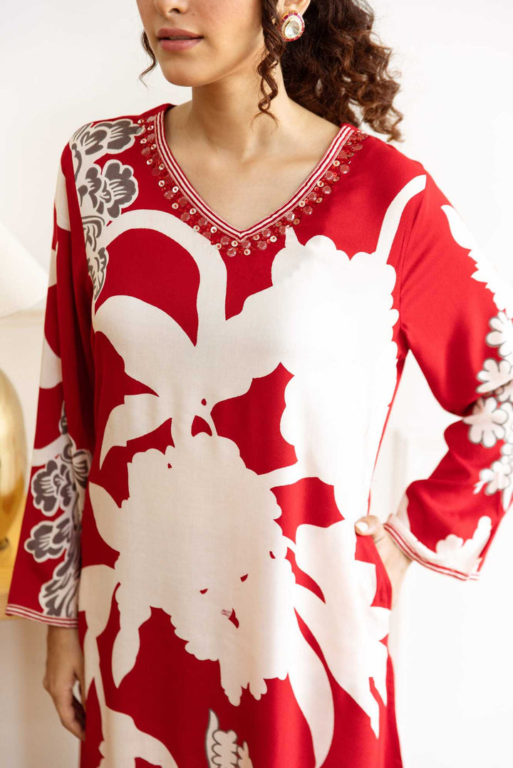 Nehamta Women's Red German Rayon Kurta & Palazzo Set