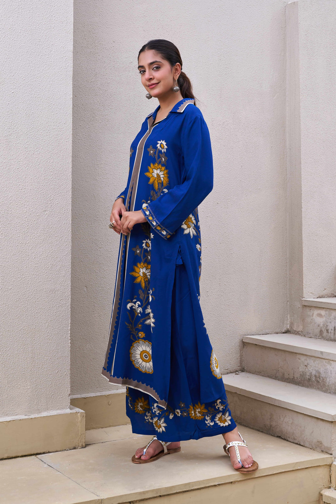Nehamta Women's Blue German Rayon Kurta & Palazzo Set