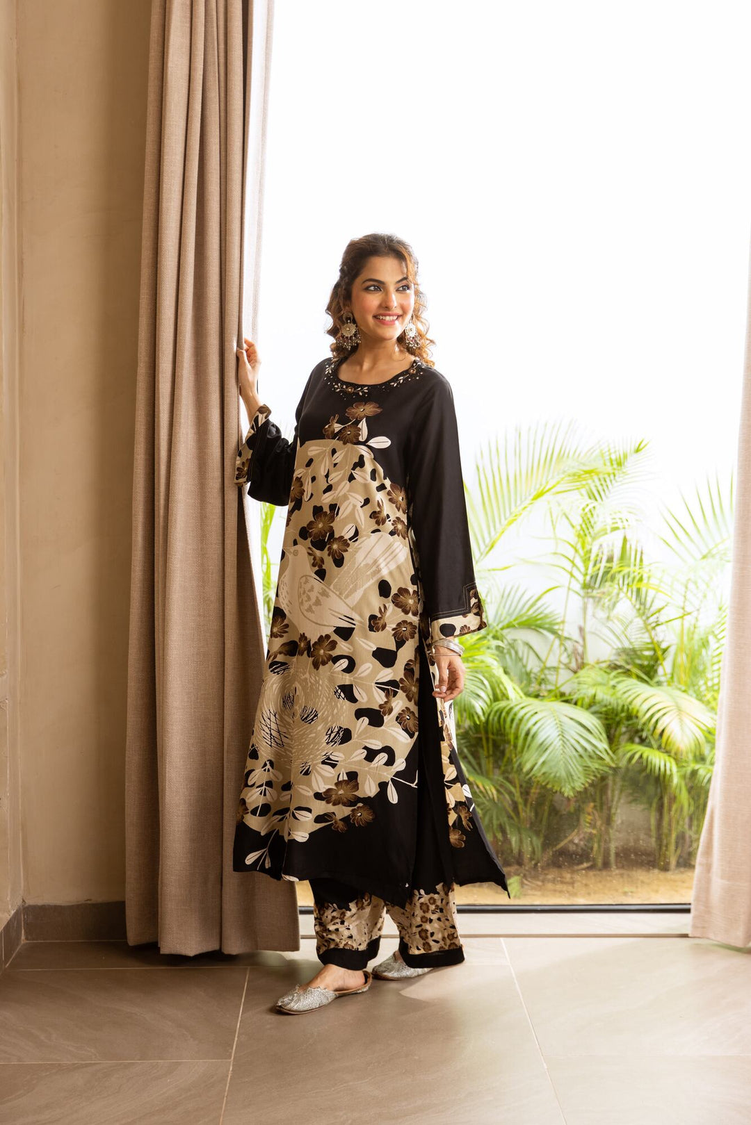 Nehamta Women's Black German Rayon Kurta & Palazzo Set