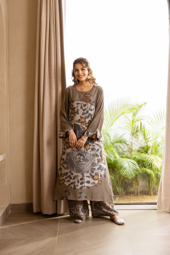 Nehamta Women's Grey German Rayon Kurta & Palazzo Set