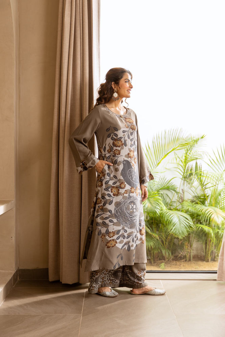 Nehamta Women's Grey German Rayon Kurta & Palazzo Set