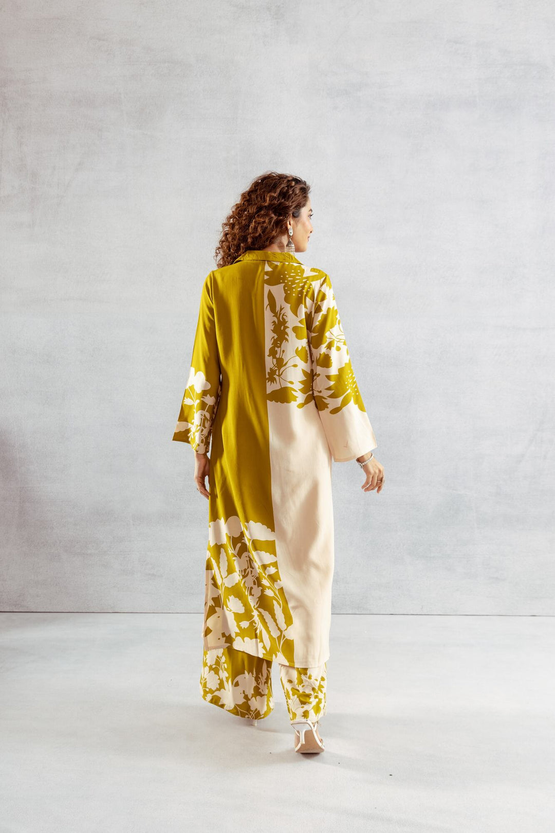 Nehamta Women's Lime Green German Rayon Kurta & Palazzo Set