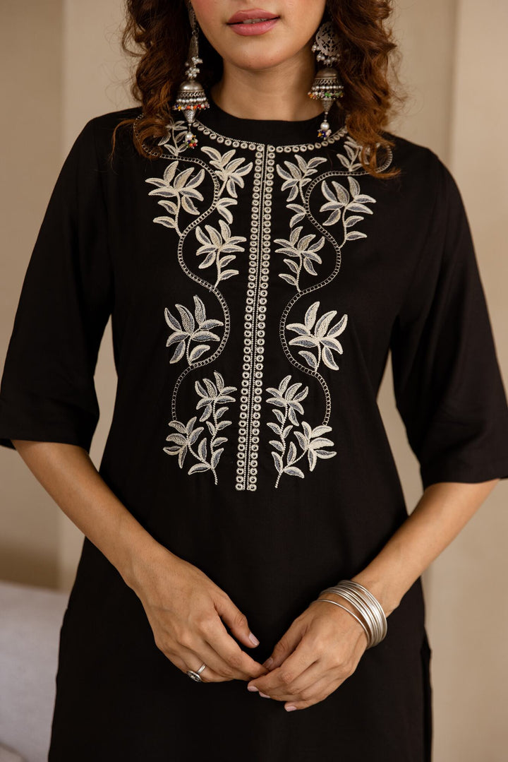 Nehamta Women's Black German Rayon Tunic & 1 Pant Co-Ords Set