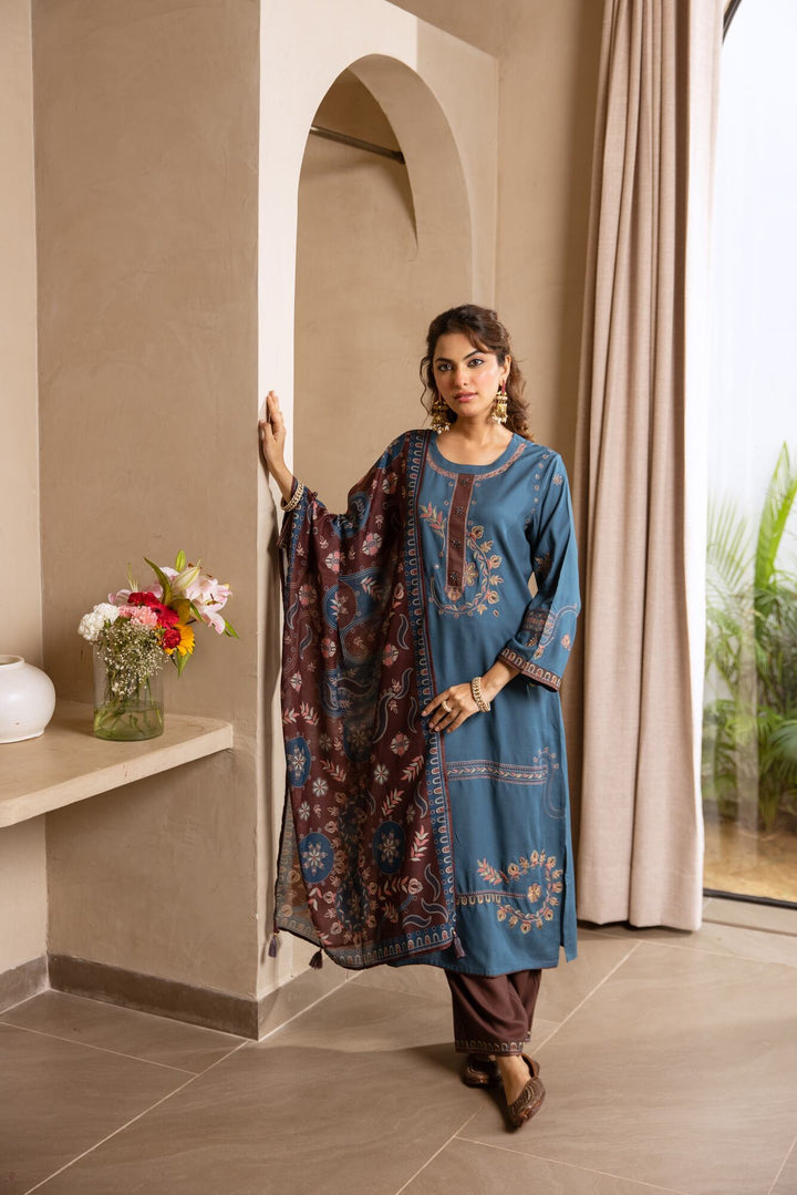 Nehamta Women's Grey German Rayon Kurta, Palazzo & Dupatta Set