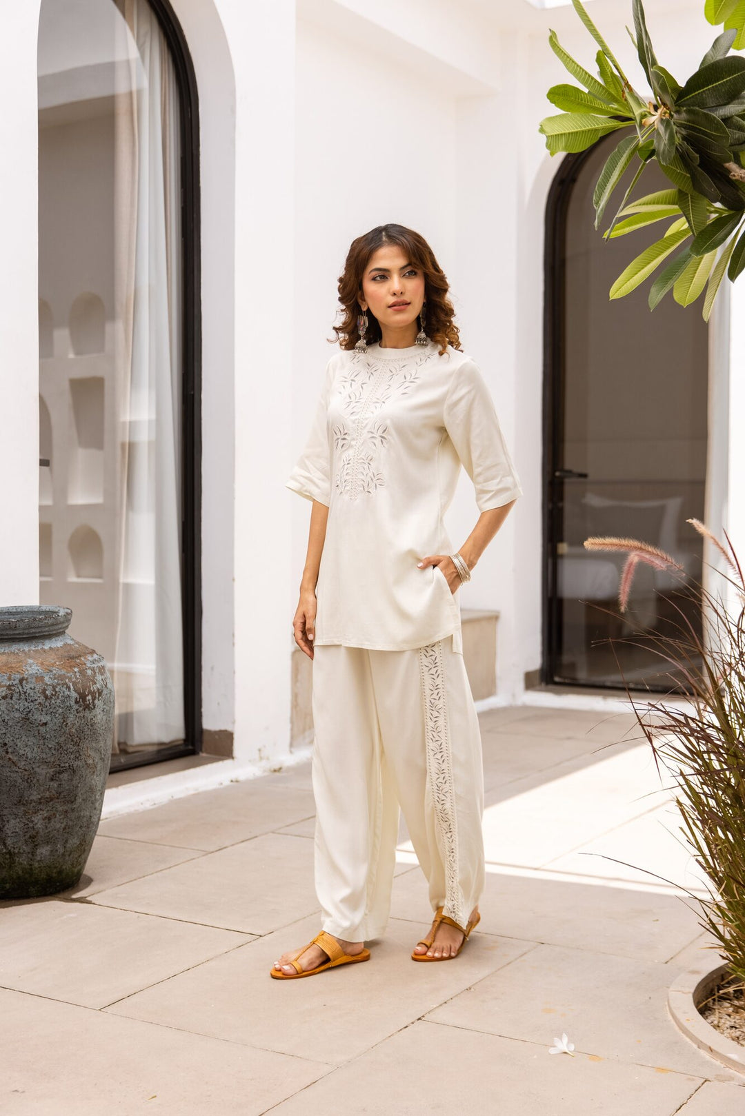 Nehamta Women's White German Rayon Tunic & 1 Pant Co-Ords Set