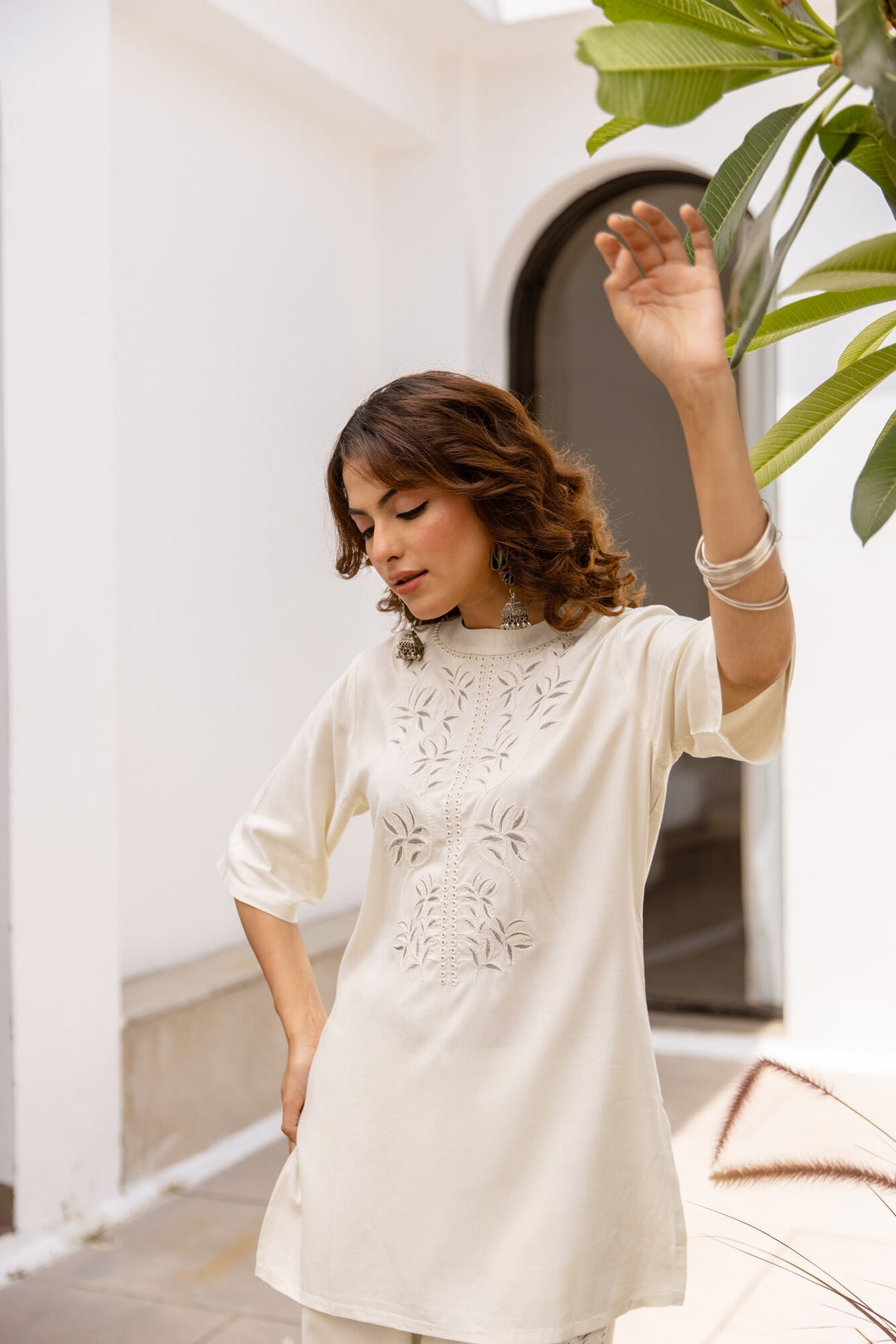 Nehamta Women's White German Rayon Tunic & 1 Pant Co-Ords Set