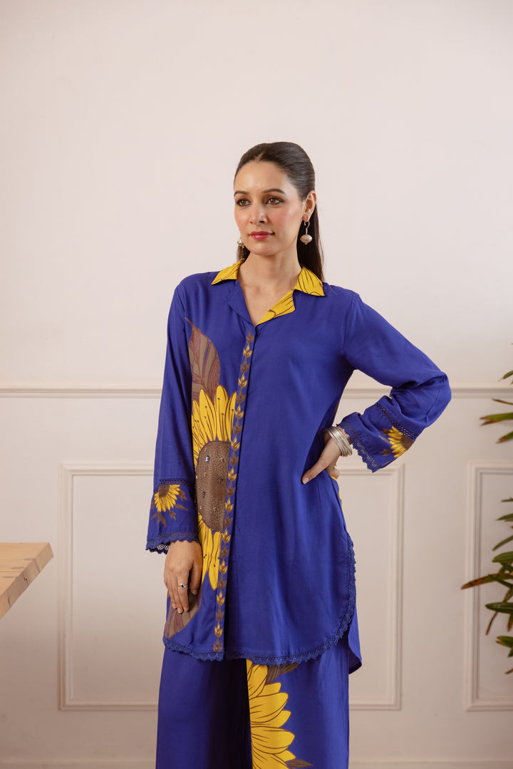 Nehamta Women's Blue German Rayon Kurta With Palazzo Set