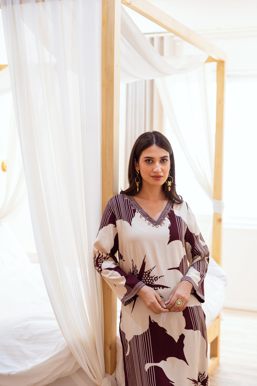 Nehamta Women's Wine:Off white German Rayon Kurta With Palazzo Set