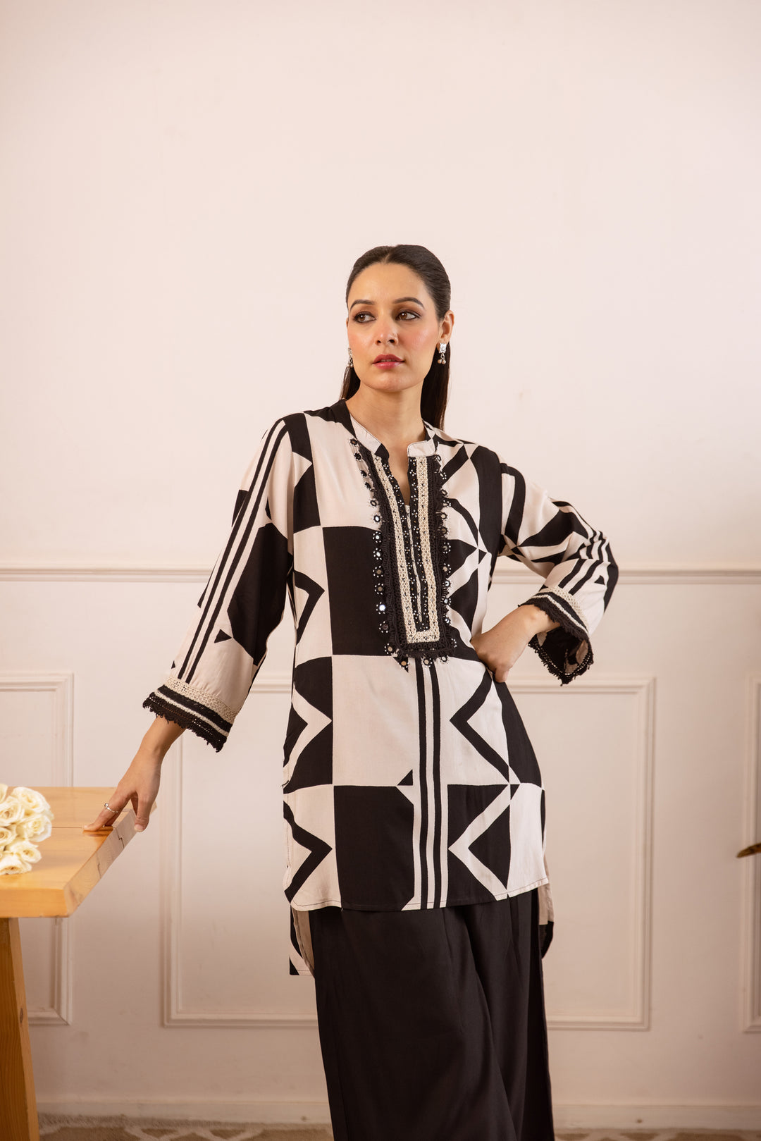 Nehamta Women's Black:White German Rayon Tunic with Palazzo Co-Ords Set