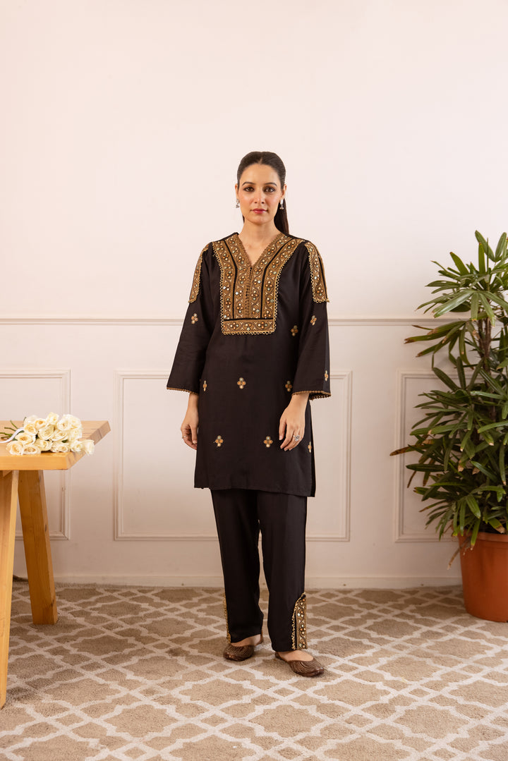 Nehamta Women's Black German Rayon Tunic with Pant Co-Ords Set