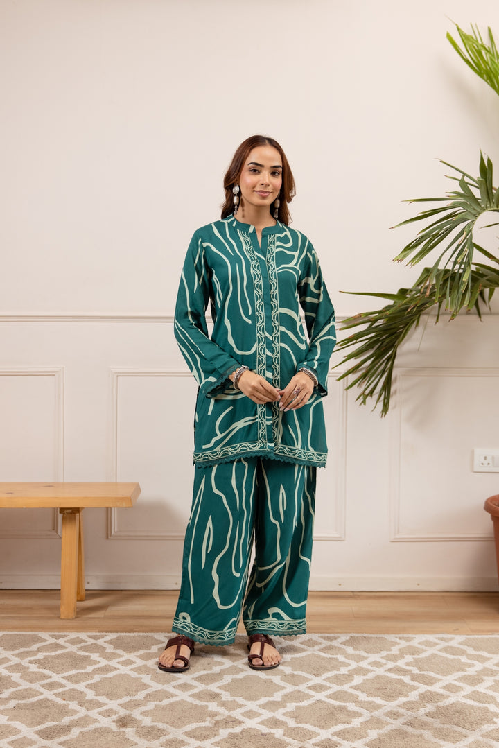 Nehamta Women's Teal German Rayon Tunic with Pant Co-Ords Set