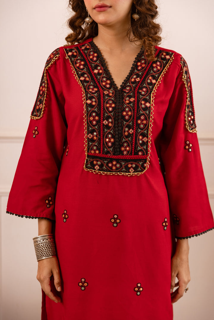 Nehamta Women's Red German Rayon Tunic with Palazzo Co-Ords Set