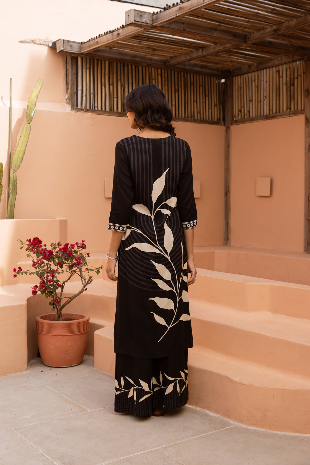 Nehamta Women's Black German Rayon Kurta & Palazzo Set