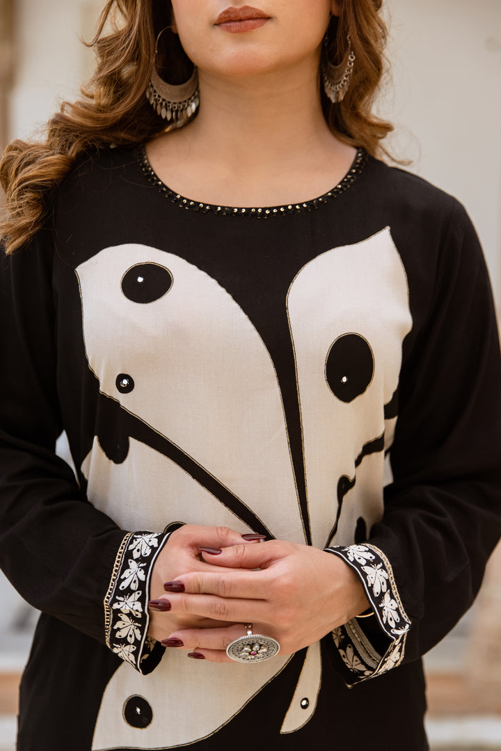 Nehamta Women's Black German Rayon Kurta & Palazzo Set