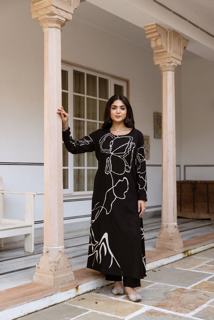 Nehamta Women's Black German Rayon Kurta & Pant Set