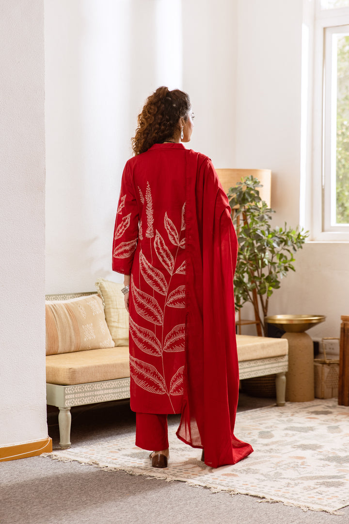 Nehamta Women's Red Cotton Kurta with Pant & Dupatta