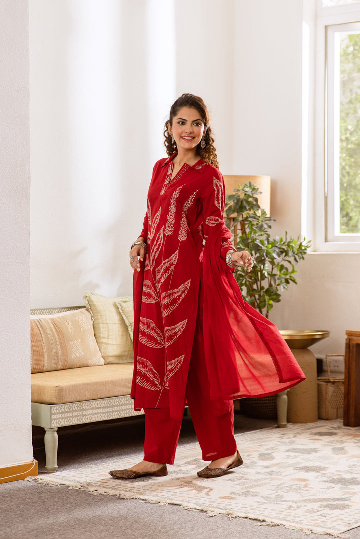 Nehamta Women's Red Cotton Kurta with Pant & Dupatta