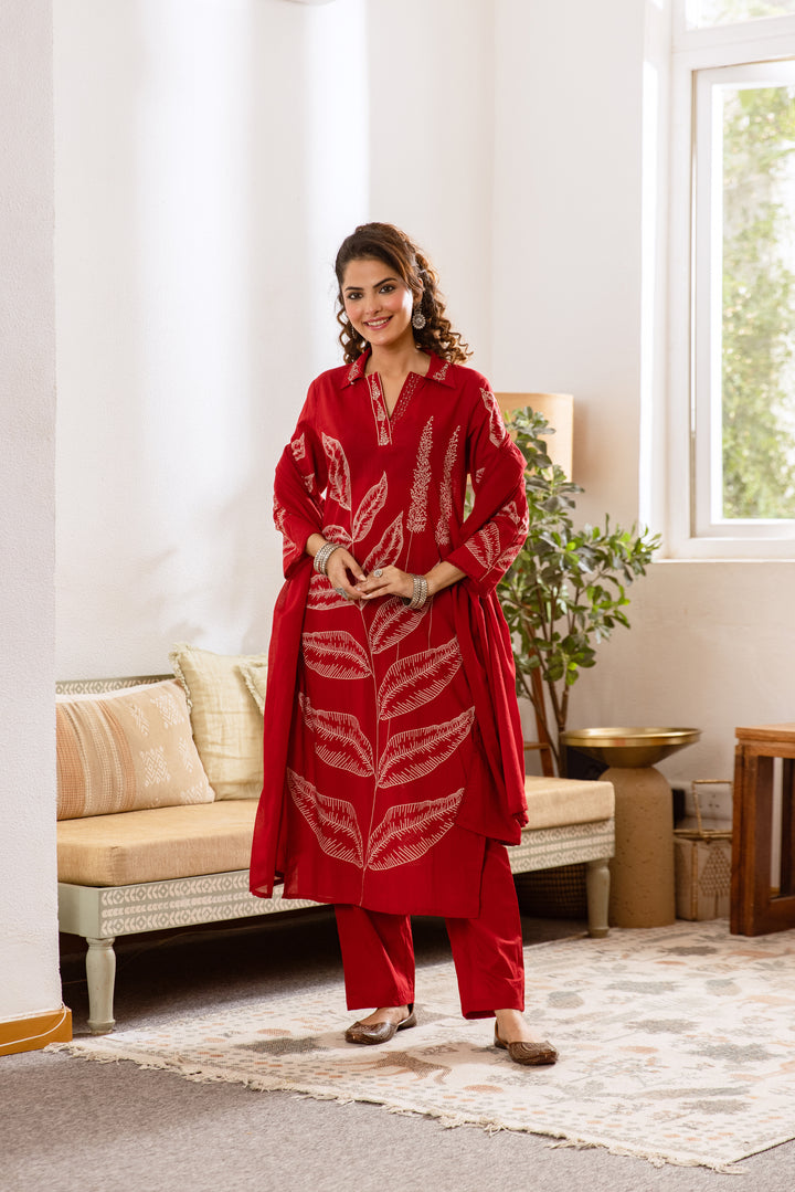 Nehamta Women's Red Cotton Kurta with Pant & Dupatta