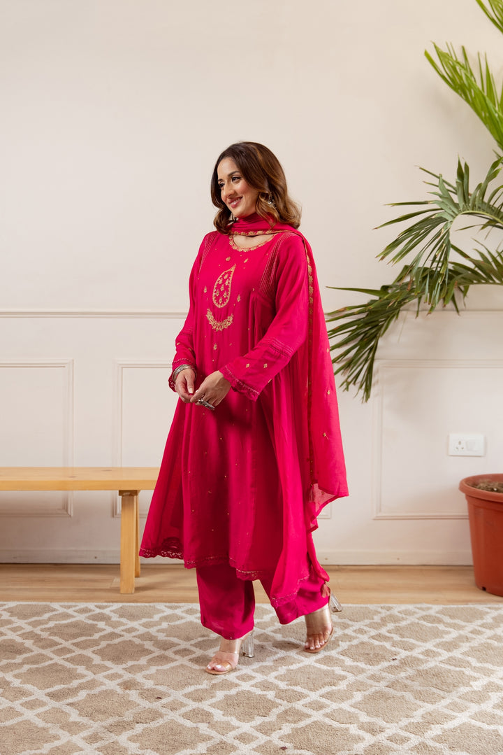 Nehamta Women's Pink Shantoon Kurta with Pant & Dupatta