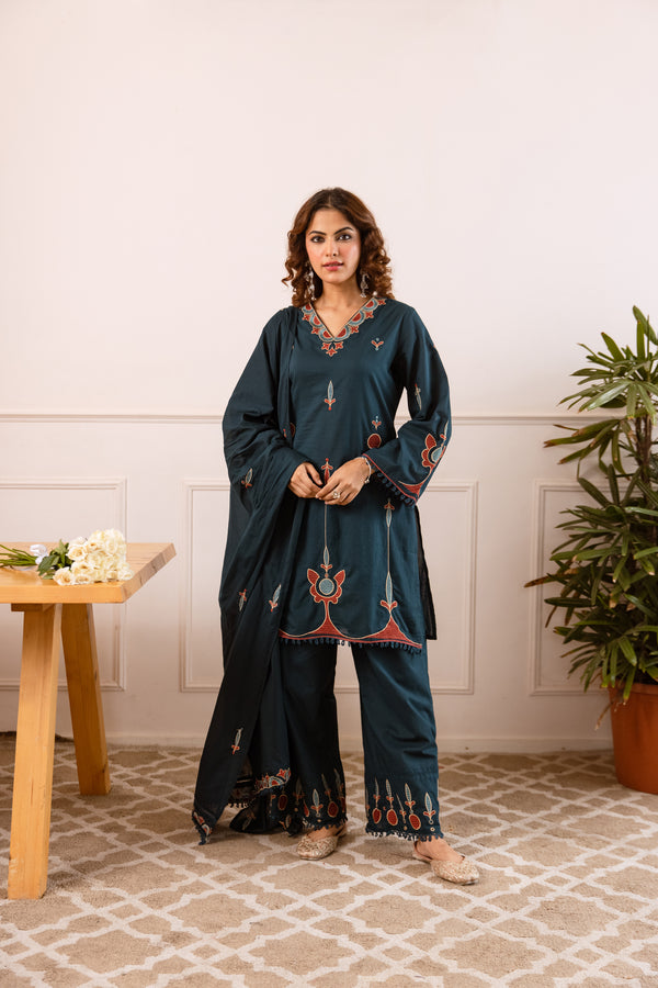 Nehamta Women's Teal Cotton Kurta with Pant & Dupatta