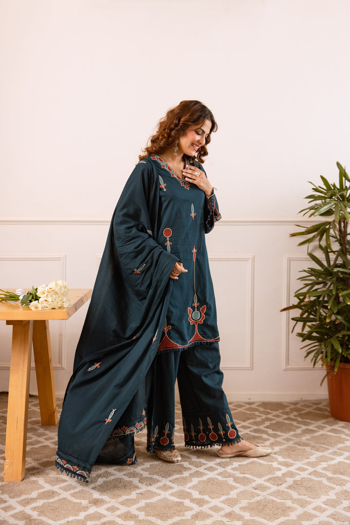 Nehamta Women's Teal Cotton Kurta with Pant & Dupatta