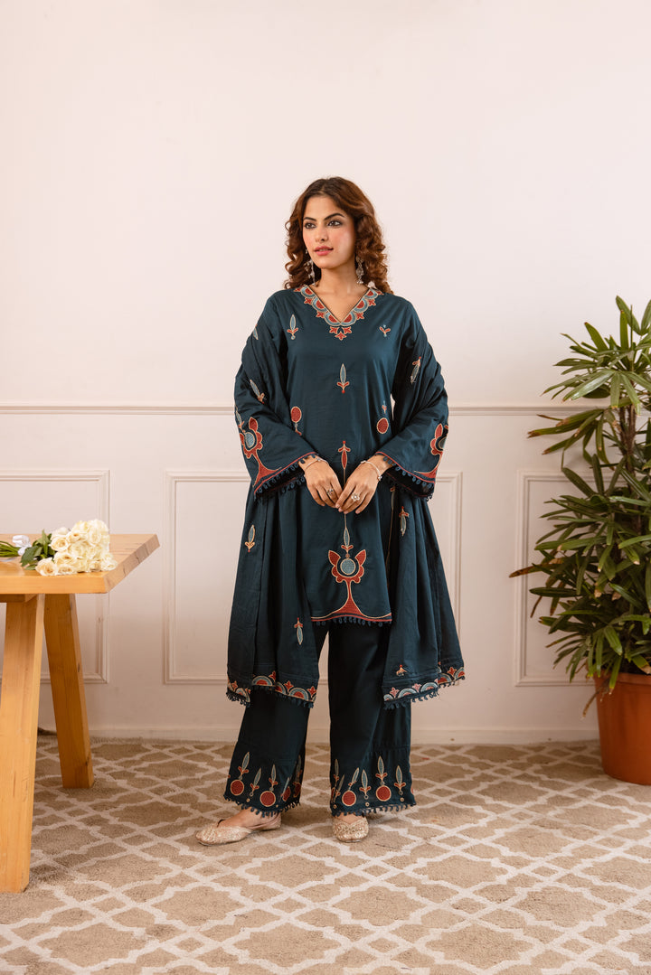 Nehamta Women's Teal Cotton Kurta with Pant & Dupatta