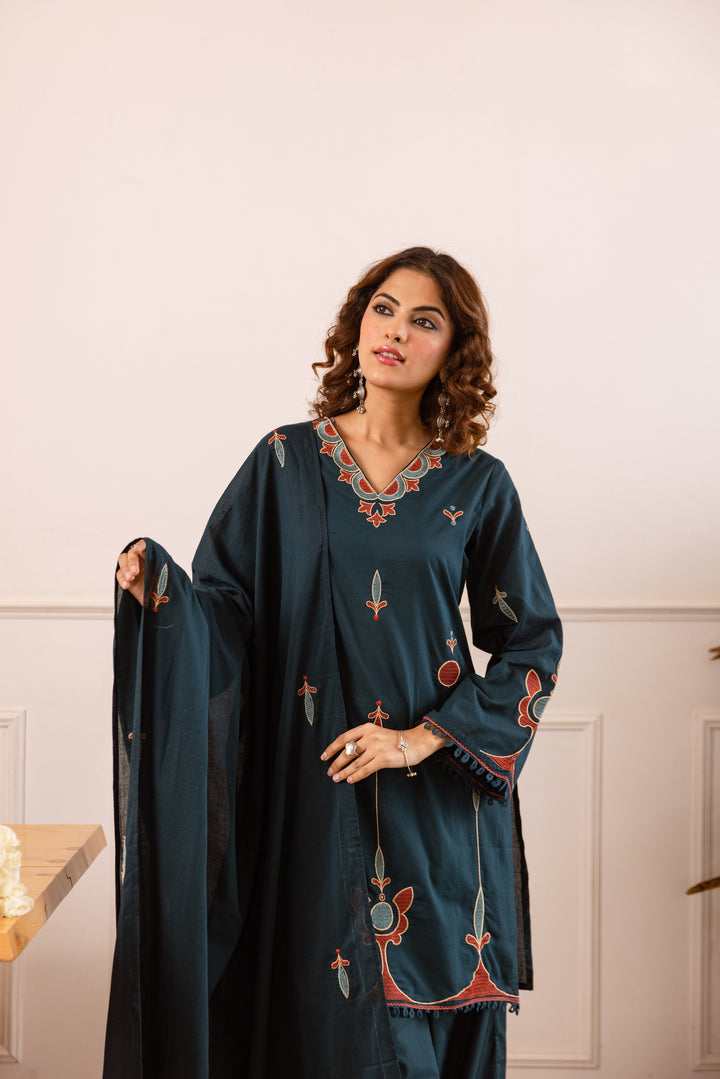 Nehamta Women's Teal Cotton Kurta with Pant & Dupatta