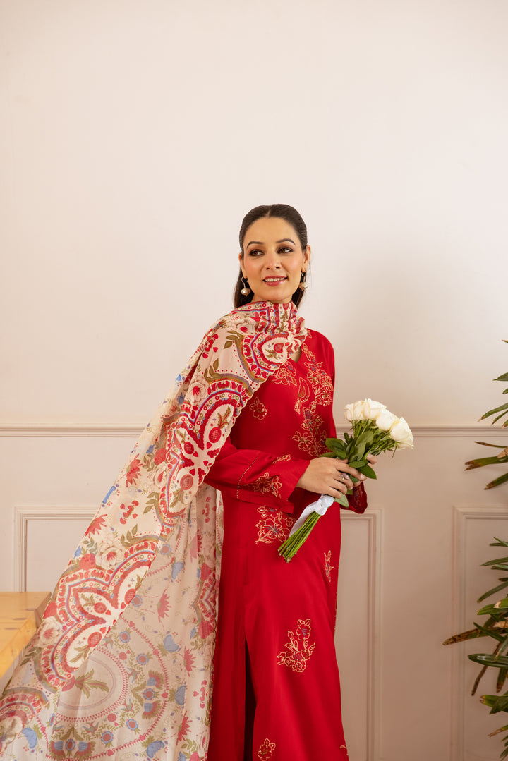 Nehamta Women's Red Rayon Kurta with Pant & Dupatta