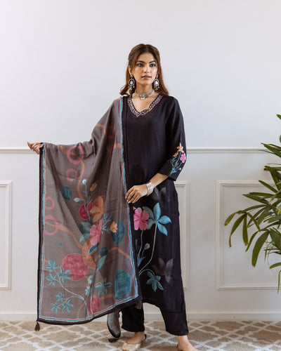 Nehamta Women's Black Cotton Kurta with Pant & Dupatta