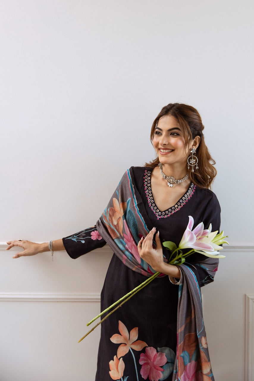 Nehamta Women's Black Cotton Kurta with Pant & Dupatta