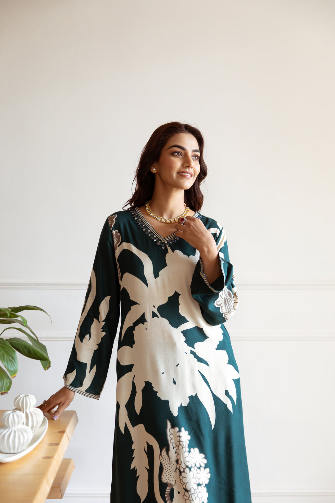 Nehamta Women's Teal Rayon Kurta with Pant